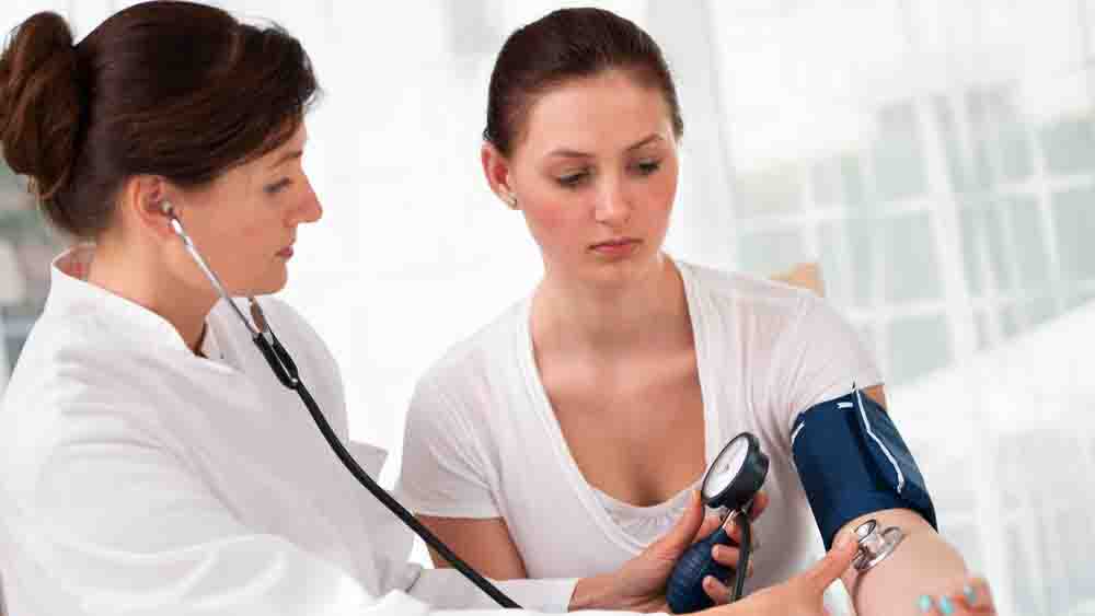 අධික රුධිර පීඩනය ගර්භණී මවකට බලපාන අයුරු. High blood pressure in pregnancy.
